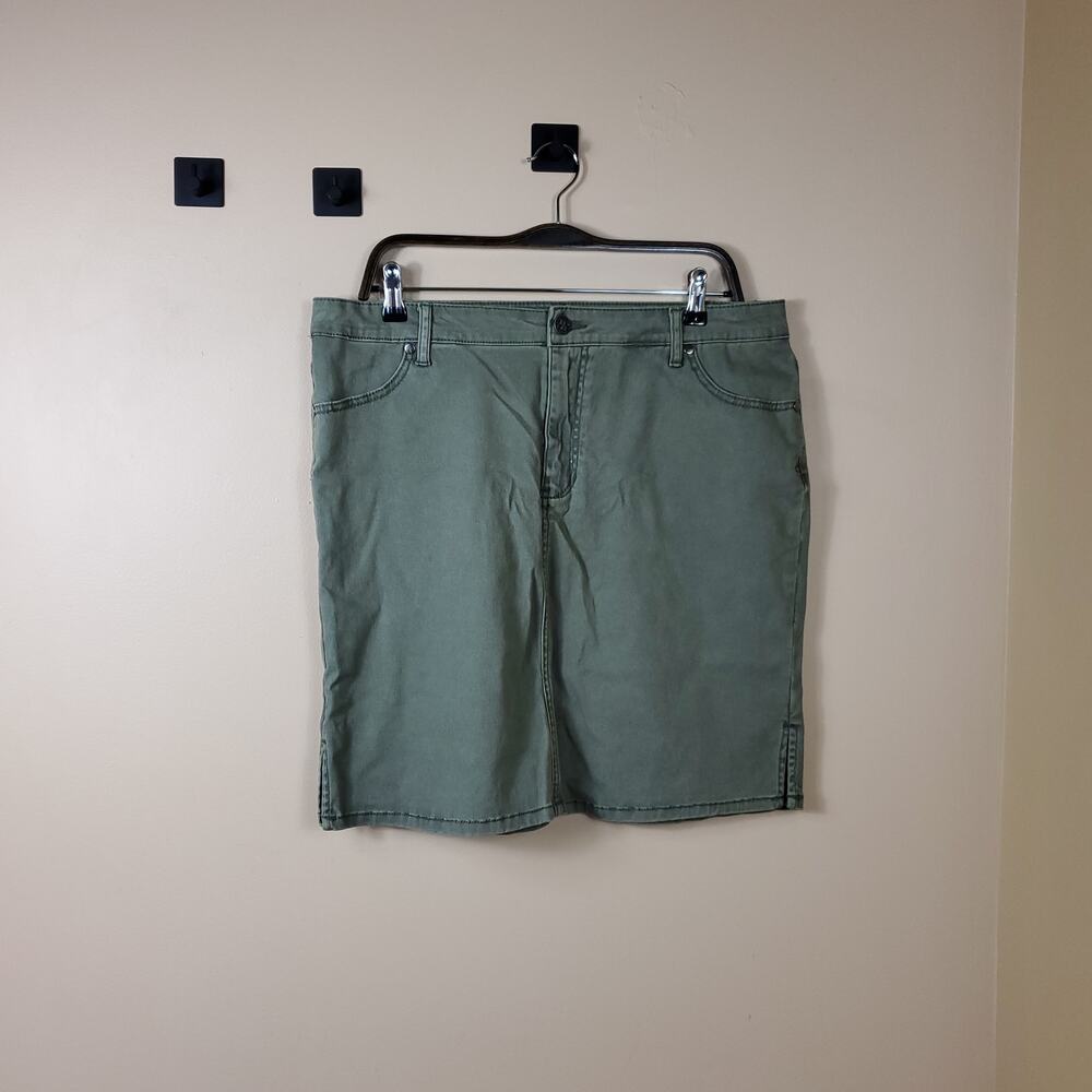 Bit & Bridle Olive Green Denim Mini Skirt Size 16